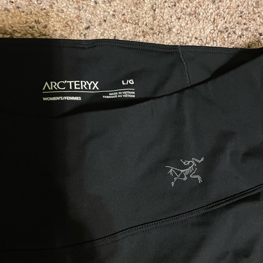 Arcteryx oriel 28 leggings size L